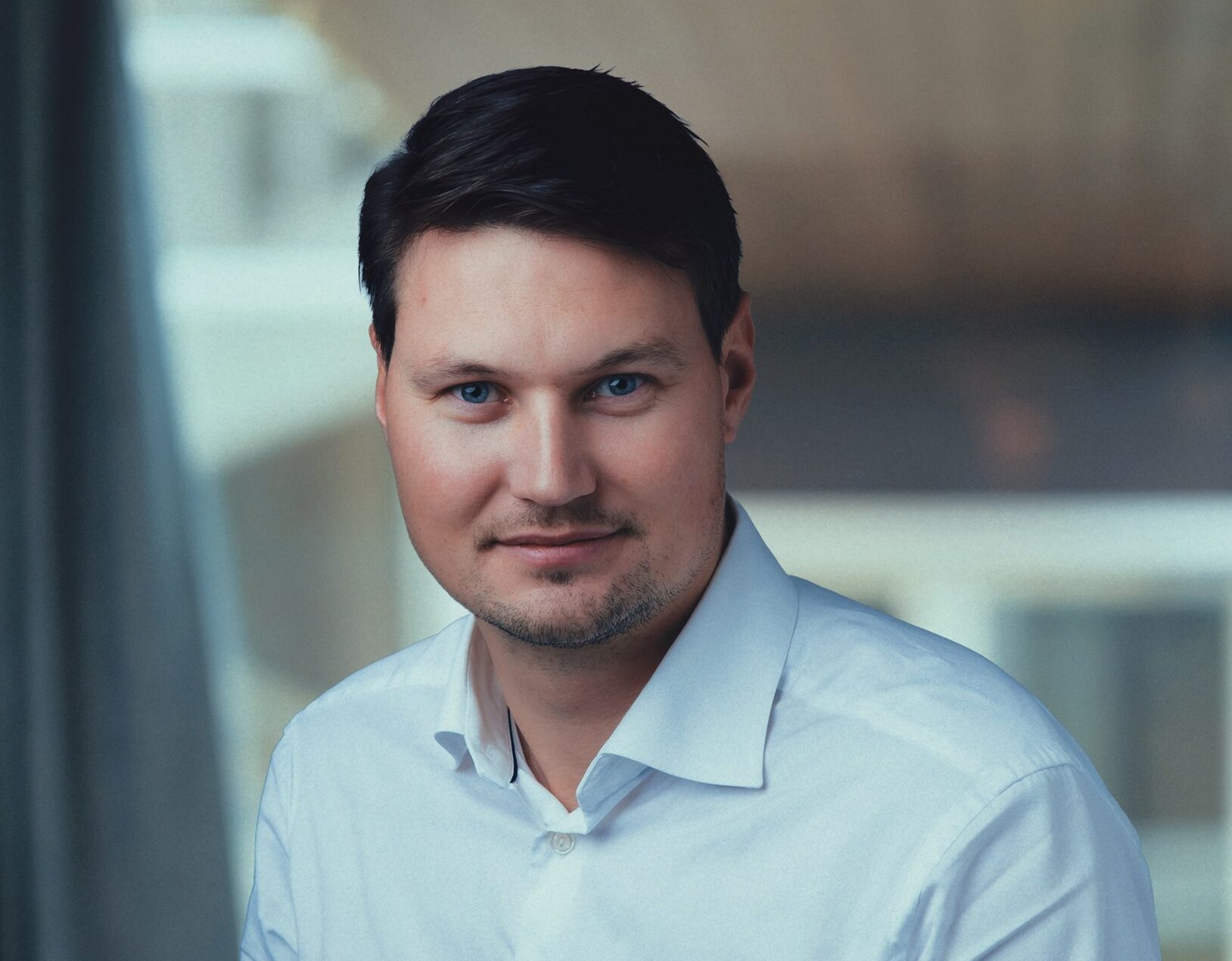 Anders Gjertsen, ansatt i Revisorkonsult
