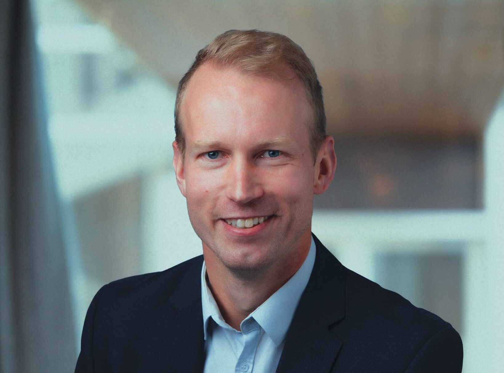 Lars Ørjan Kleppe, ansatt i Revisorkonsult